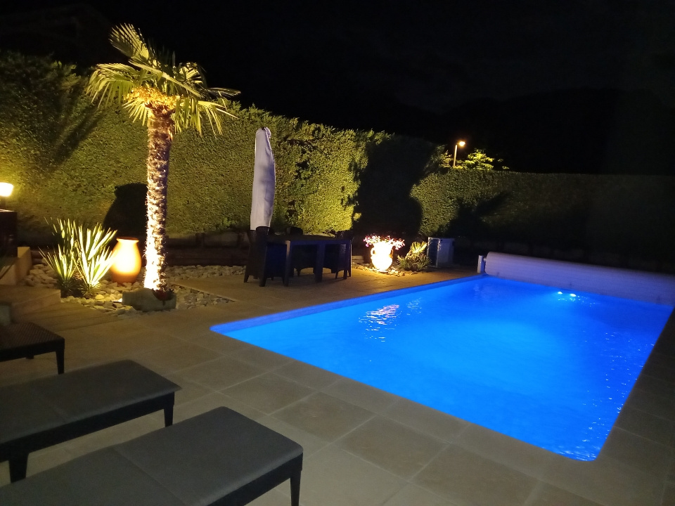 Maison plain-pied 4 chambres avec piscine