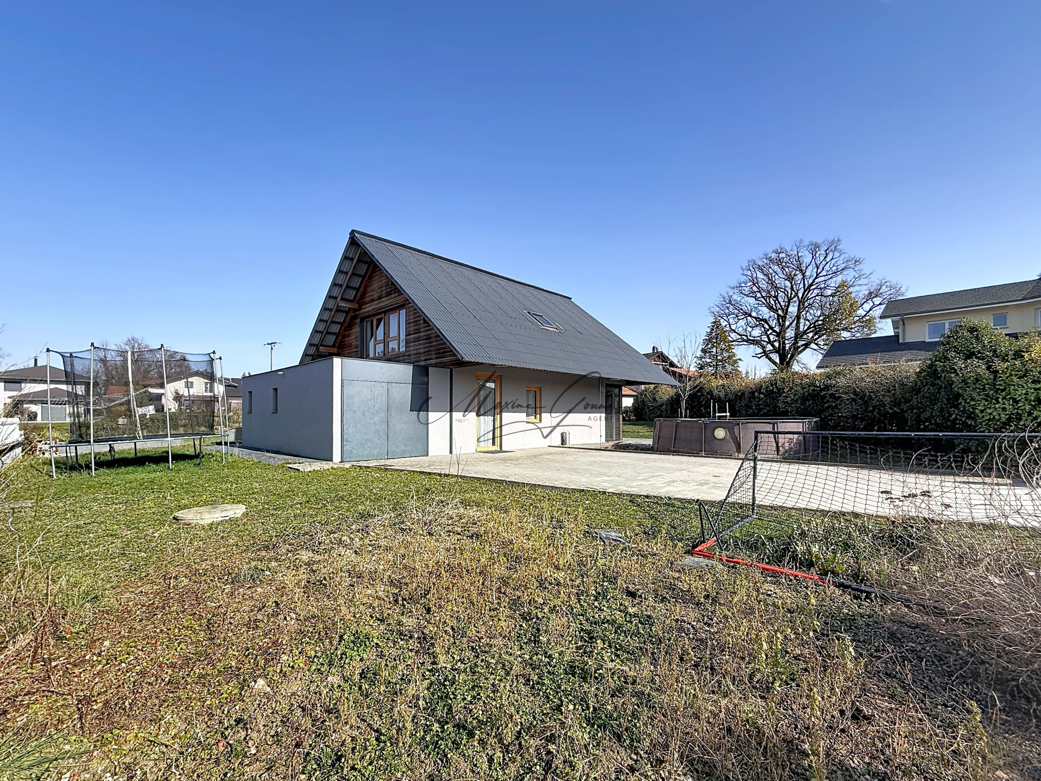 Maison d'architecte -- 4 chambres -- Terrain 911 m2 — Photo 2